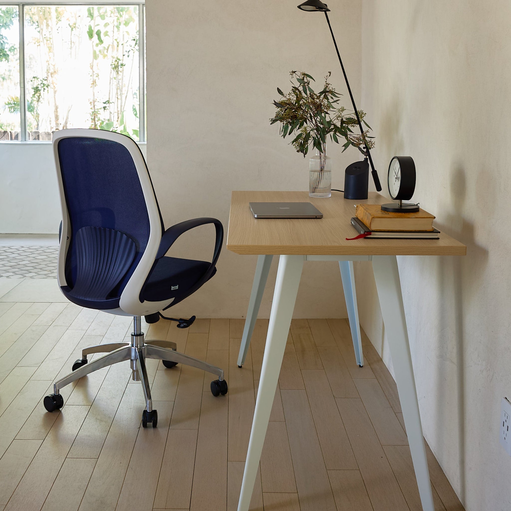 Mixing Wood and Metal Desks for Home Offices