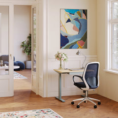 Sit or stand desk decision guide for remote work comfort