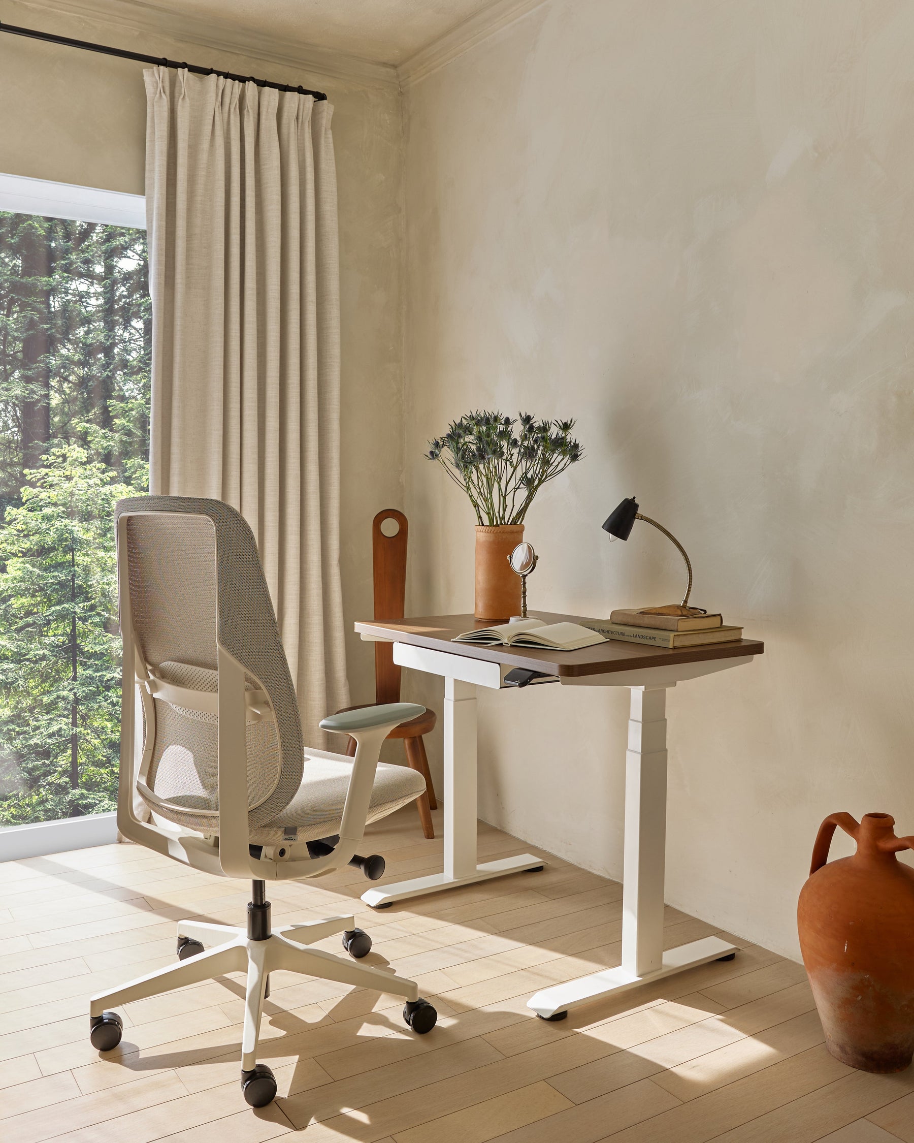 How Can a Small Standing Desk Transform a Washington Workspace