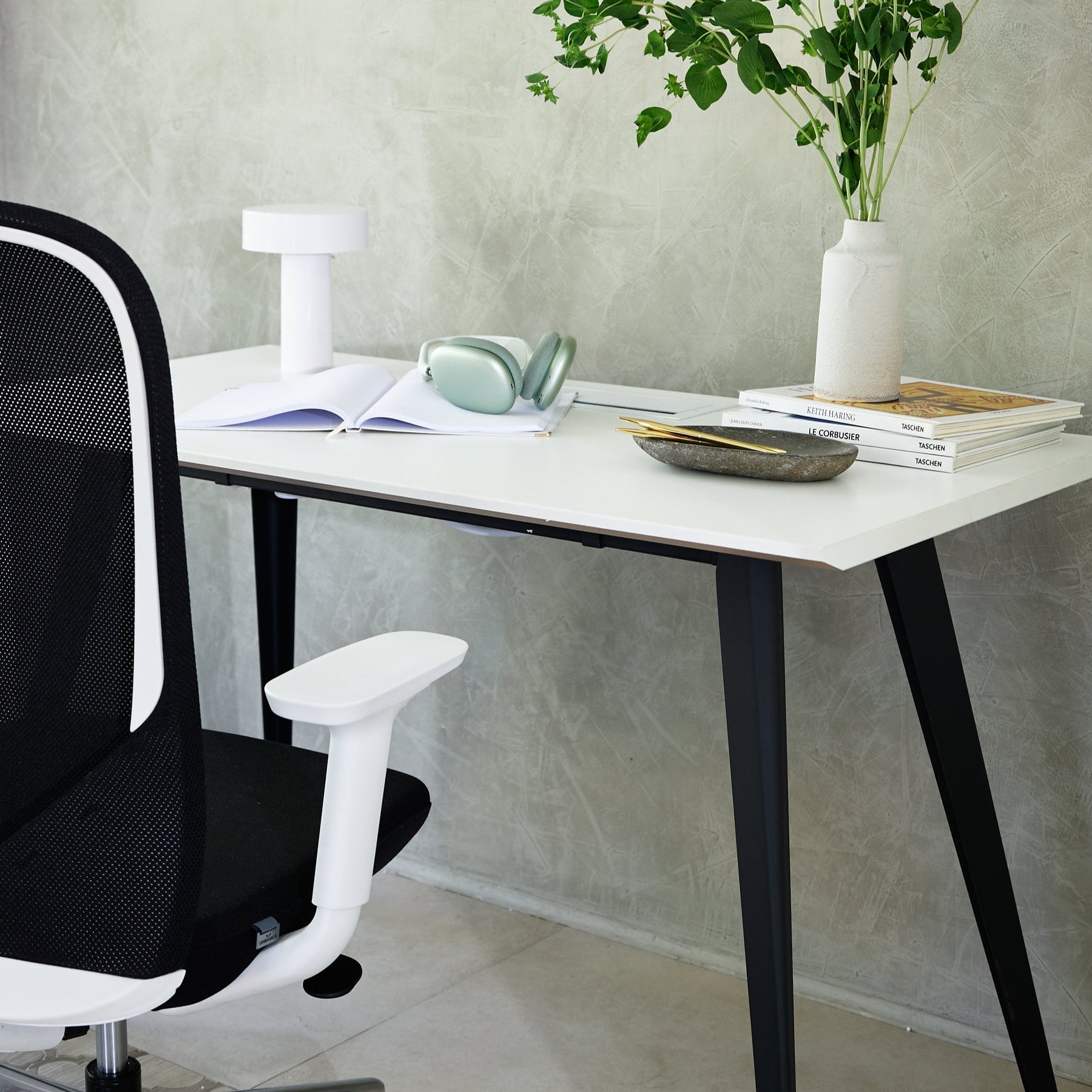 How Your Desk Furniture Fights Stress and Boosts Focus