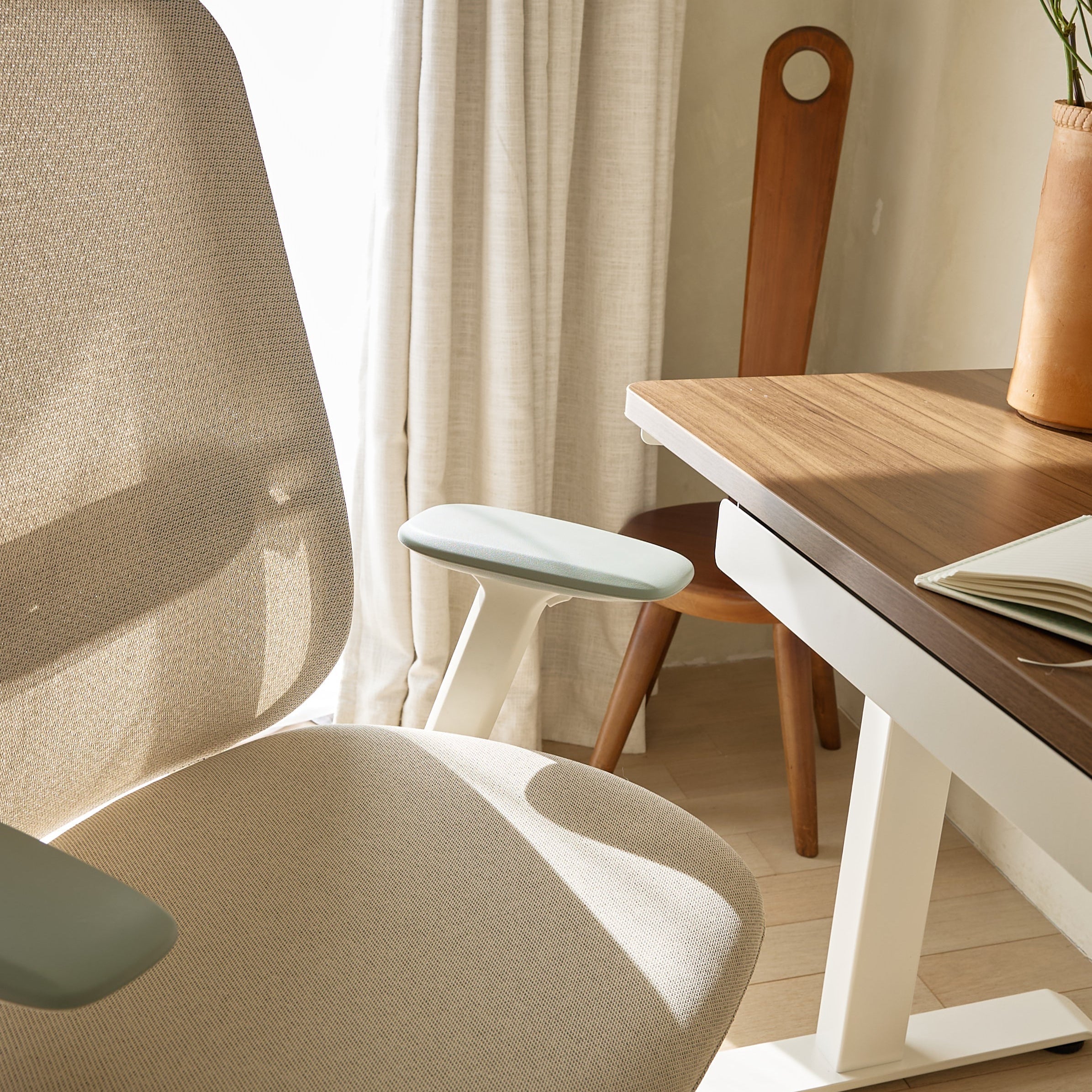 Sit Better, Work Longer: Chairs That Truly Support You