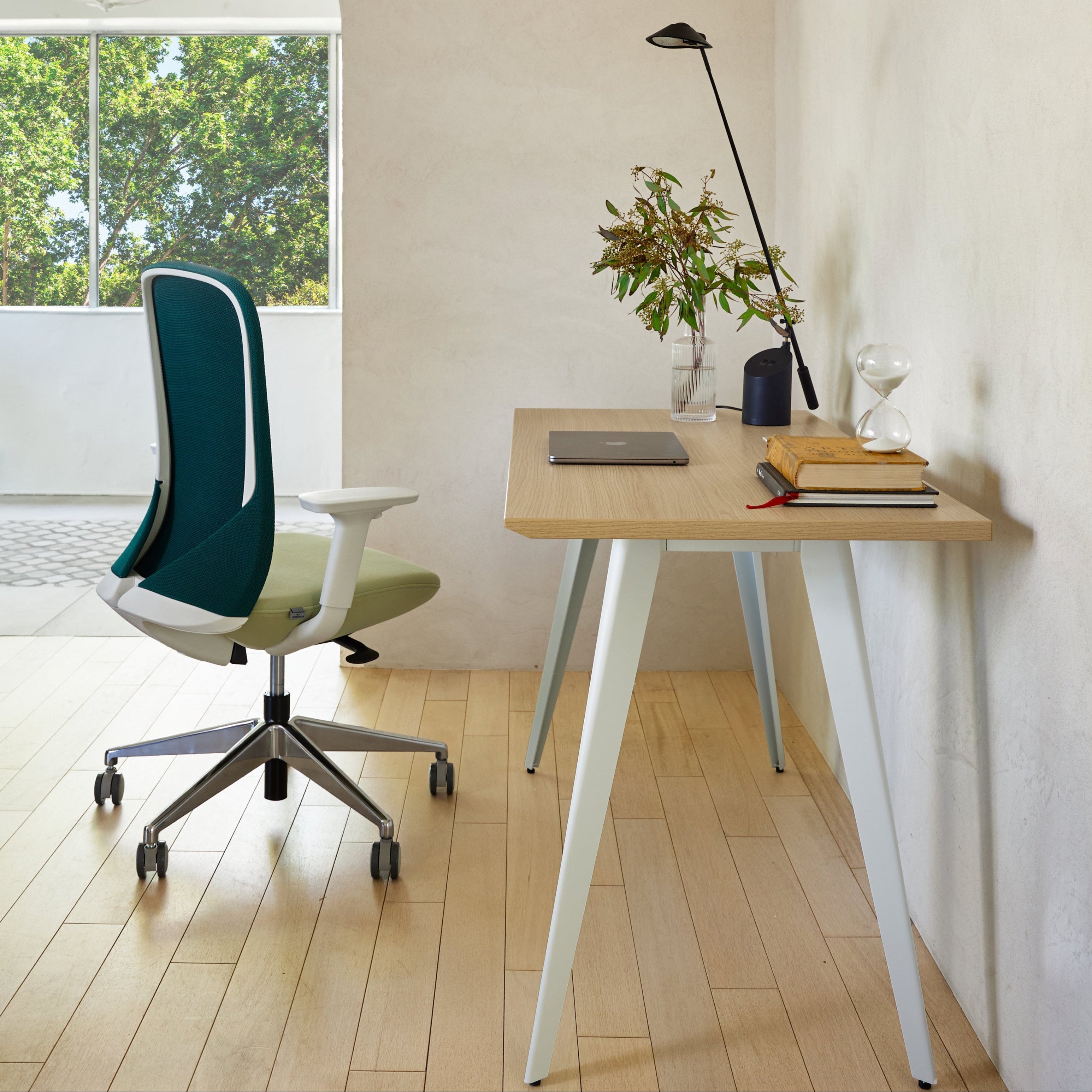 Emerging Features in Modern Office Chairs