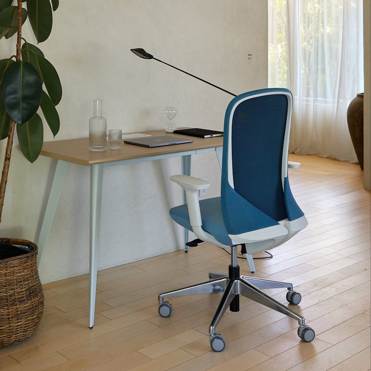 Chair Features
